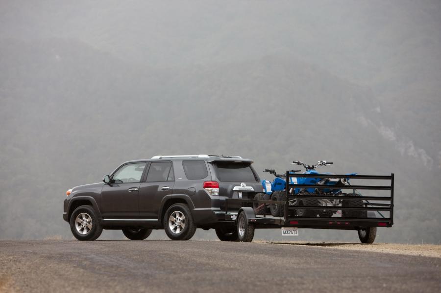  Toyota 4Runner 2010 года  (фото 12 из 84)